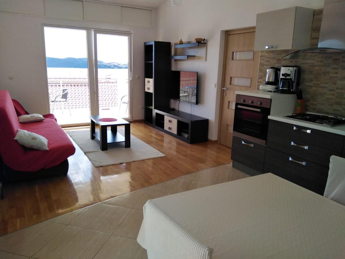Apartment Mia - Spacious Apartment On 85 M2 With Beautiful Sea View 特罗吉尔 外观 照片